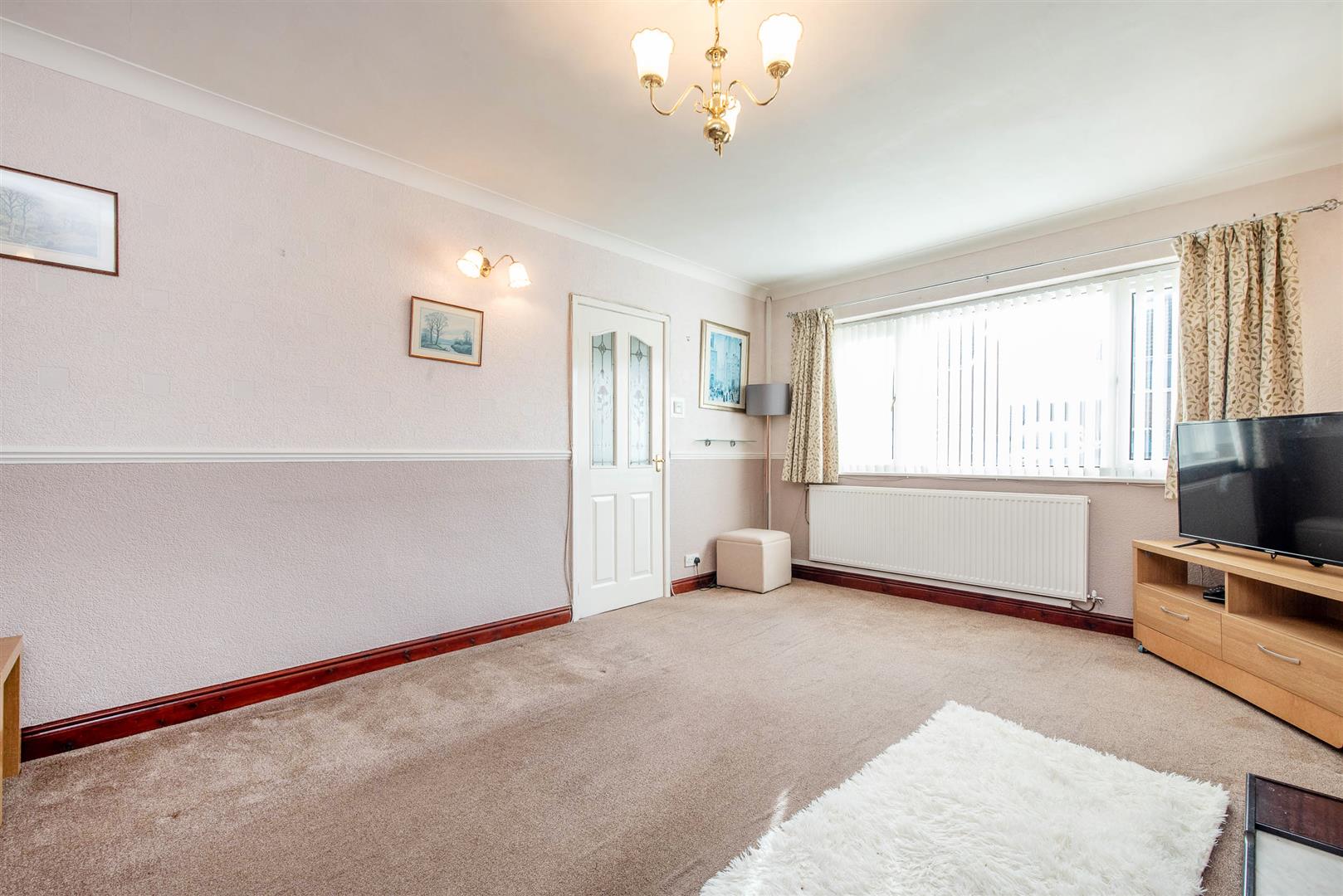 3 bed property in Yew Tree Avenue, Chorley